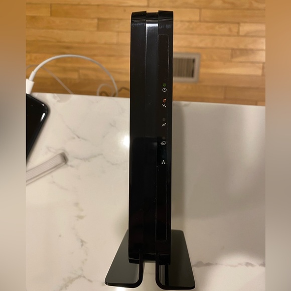 Cable Modem and Router Combo Netgear CM500 / Linksys WRT54G2 V1 - Picture 6 of 7